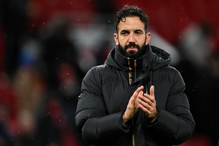 开云APP-曼联首场季前赛名单：库尼亚和莱昂在列，奥纳纳和齐尔克泽缺席