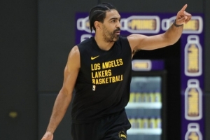 文森特晒训练照 并引用孙子名言：在混乱中也有机会